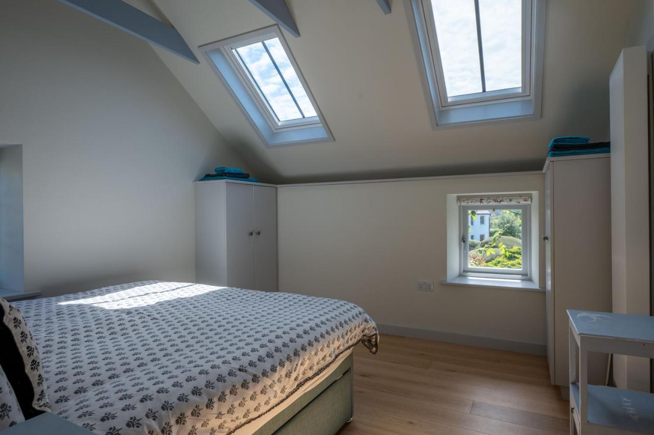 Converted Hay-Loft With Stunning Countryside Views Haverfordwest Esterno foto